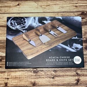 🧀🍷🧀•👁 Acacia Board x Knife 🔪 set xTaylor’s Eye🧀